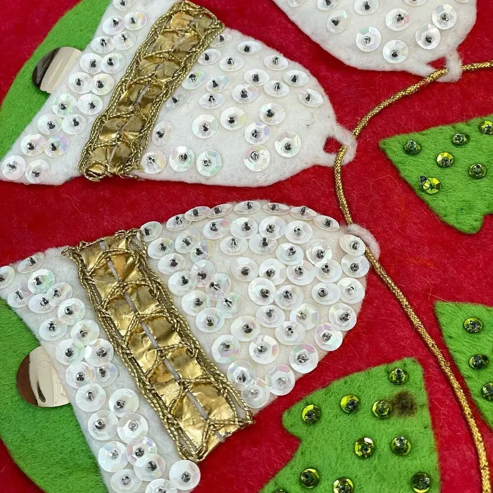 Vintage Bucilla Christmas Tree Skirt Tablecloth Felt Bead Sequin Bell 48” READ